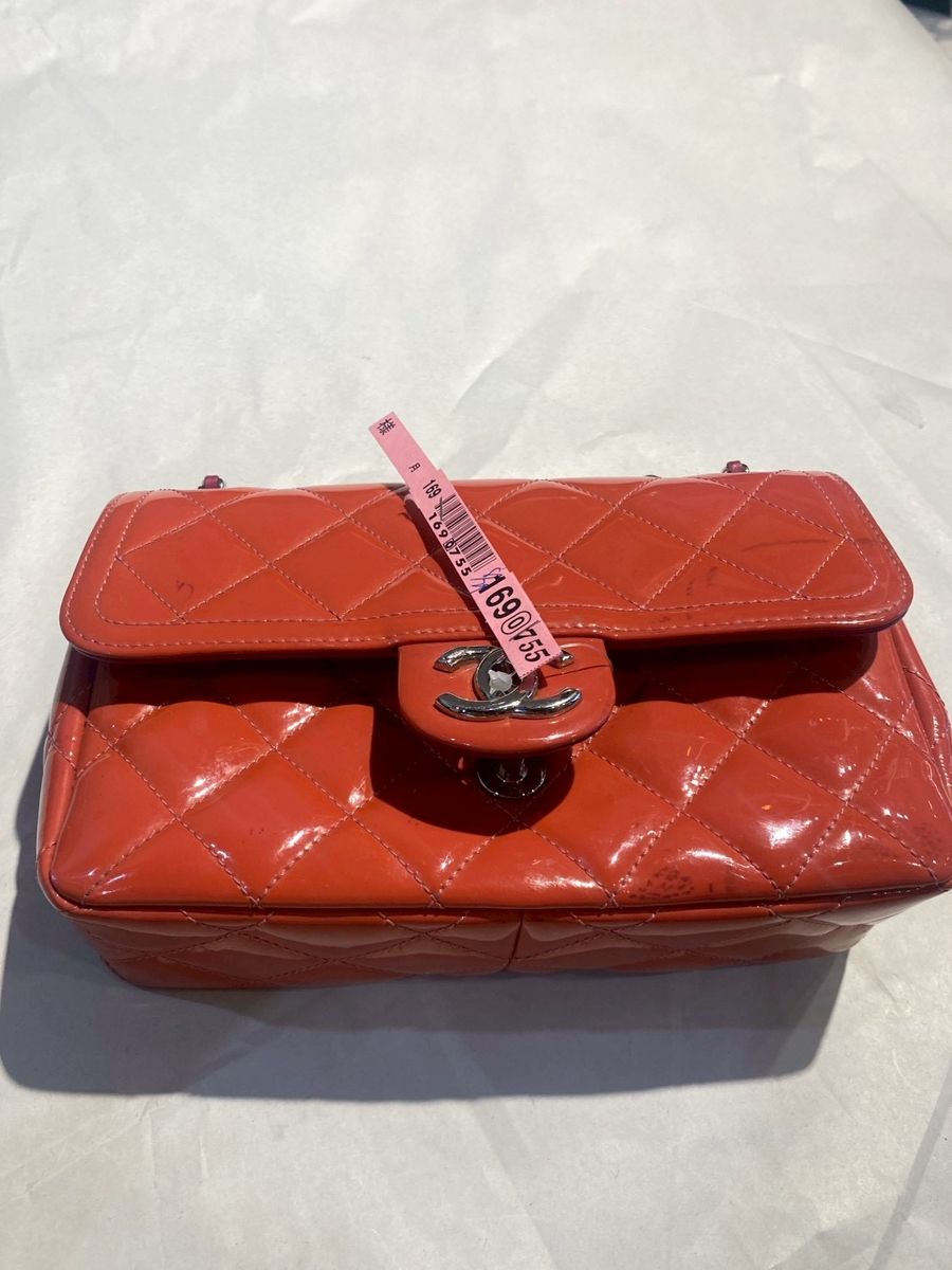 Chanel 菱格漆皮鏈帶包 · 染色翻新 處理前